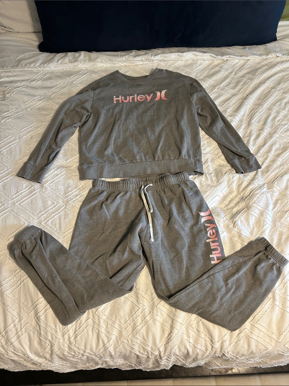 Hurley Womens Gray Jogger Set Sweatpants and Sweatshirt- Pink Logo